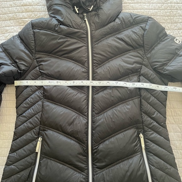 MICHAEL Kors black quilted nylon packable puffer black jacket Size S - Picture 12 of 14